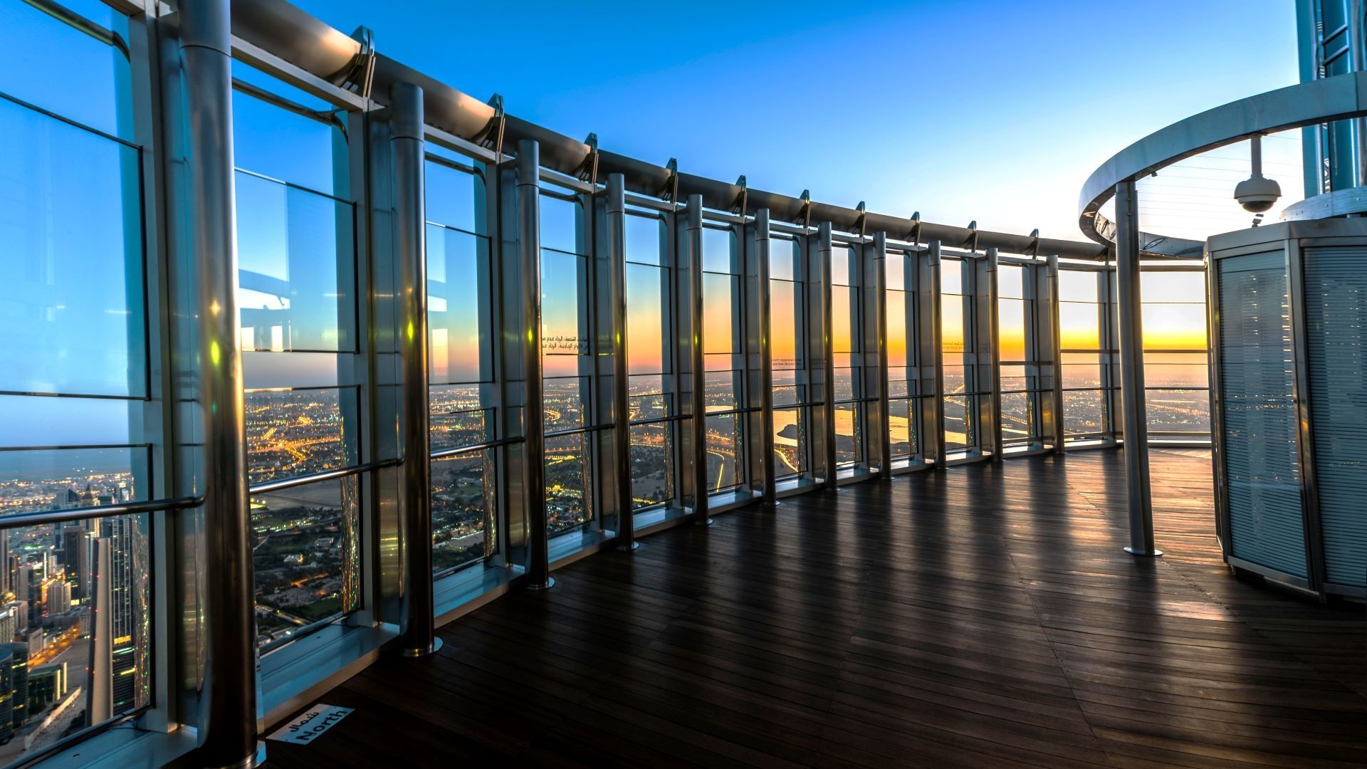 Dubai, UAE: Futuristic Adventures and Desert Wonders